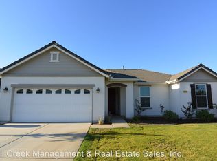 6437 W Perez Ave, Visalia, CA 93291