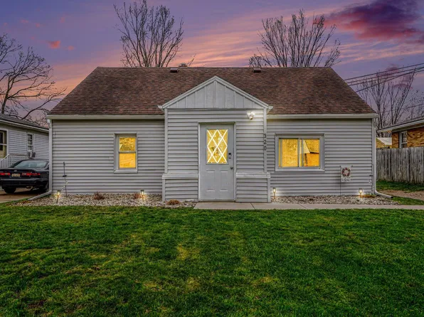 320 Nancy St SE, Kentwood, MI 49548