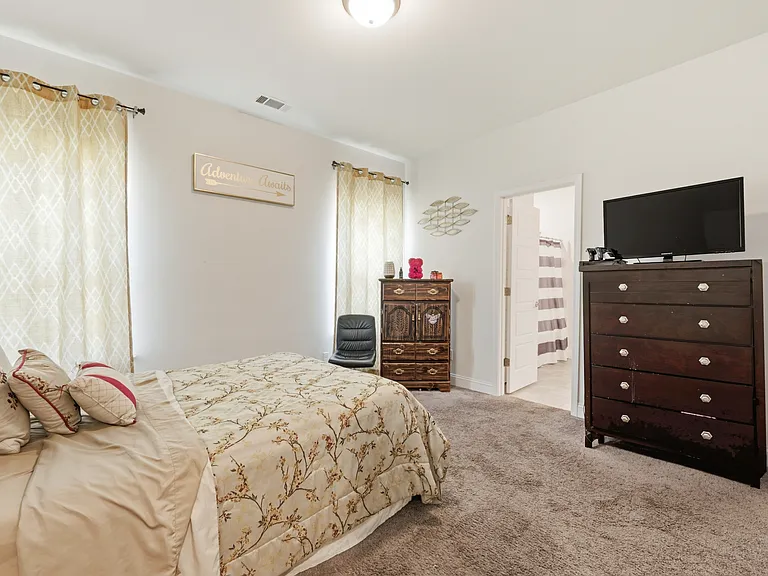 111 Franklins Walk — Photo 20
