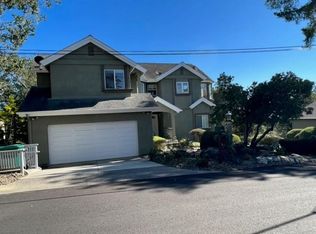 1455 Berwick Dr, Cambria, CA 93428