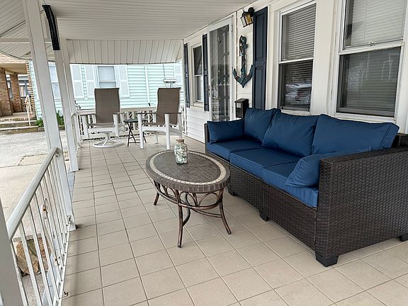 Spacious Front Porch