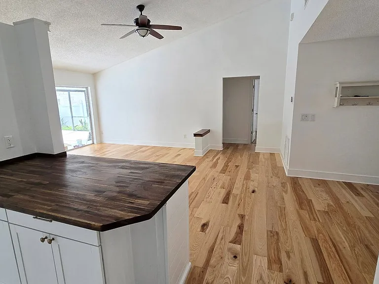 211 N Cervidae Dr — Photo 5