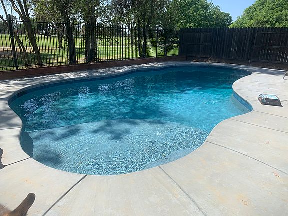 4th image of 4400 Oxwood Dr