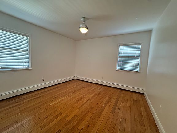 5th image of 22 Woodside Ave