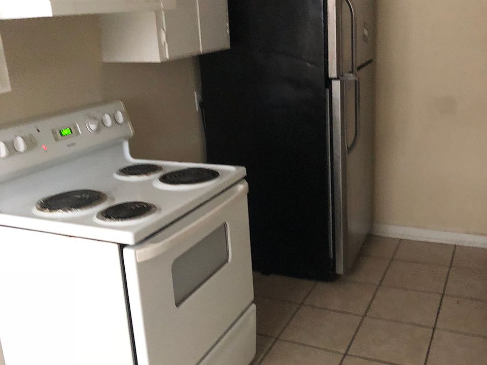 2nd image of 277 Shadyside Ln