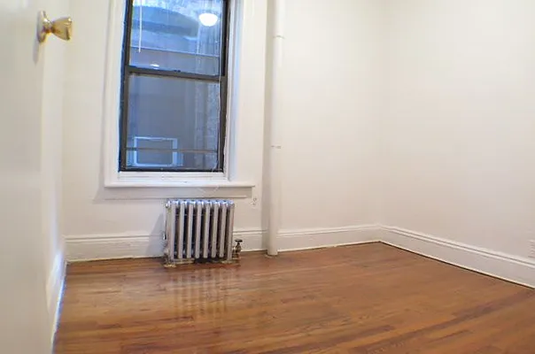 Rented by Glasser Realty LLC | media 7