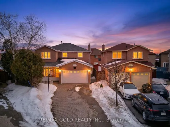 16 Rodwell Ct, Brampton, ON L6Y 4G7