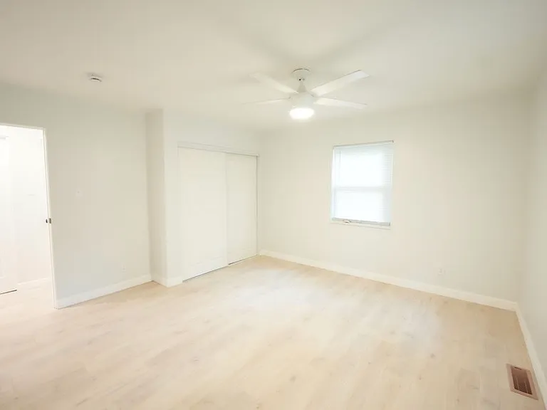 647 Bismark Ave — Photo 14