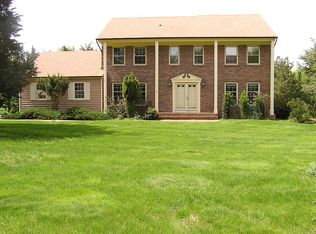 5 Deer Haven Dr, Hillsborough, NJ 08844