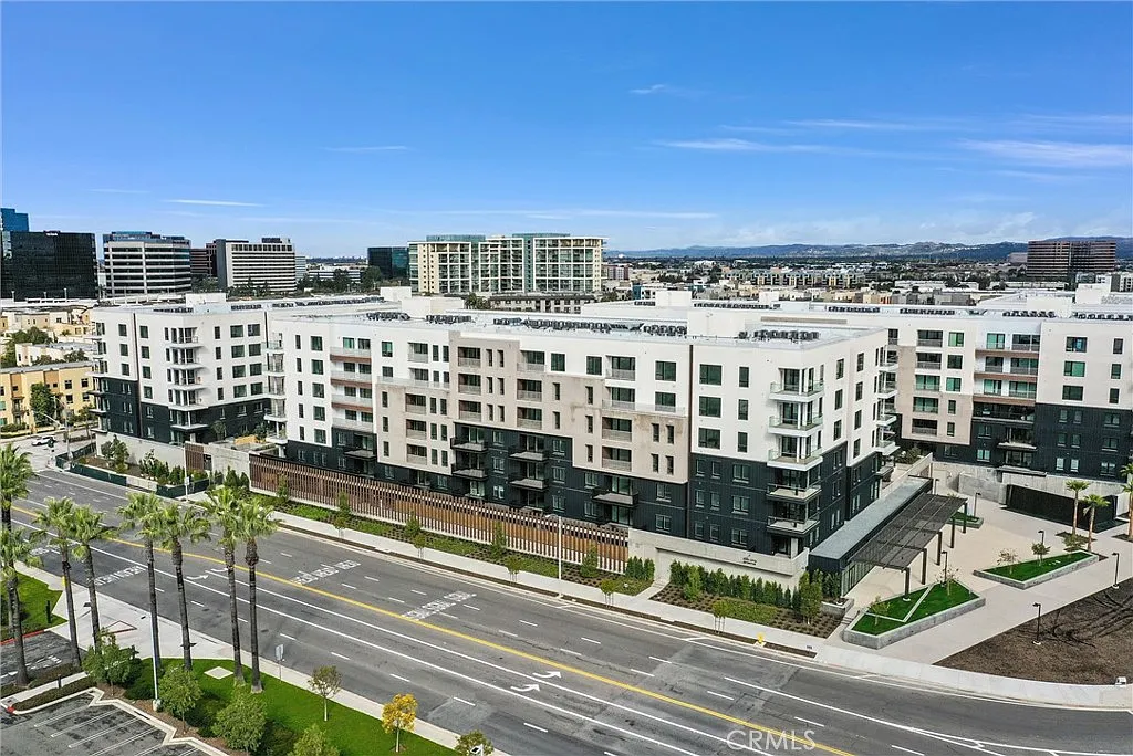 Building Photo - 2205 Rivington