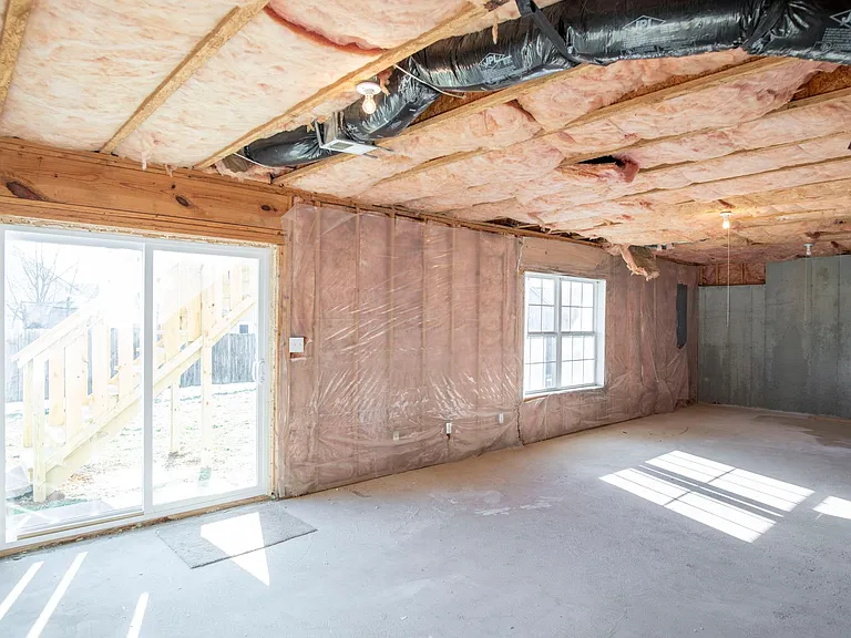 917 Winding Oak Trl — Photo 36