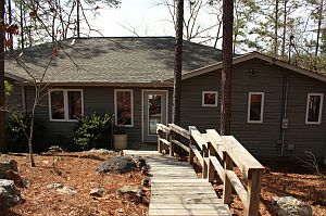 3rd image of 40 Shirley Ln