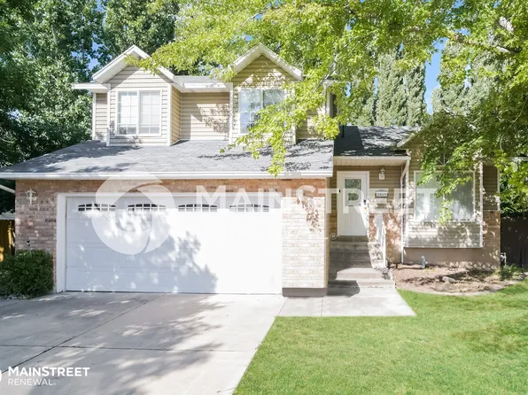 2069 N 850 W, Clinton, UT 84015