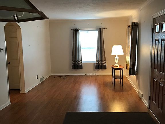 5th image of 2319 Huffman Blvd