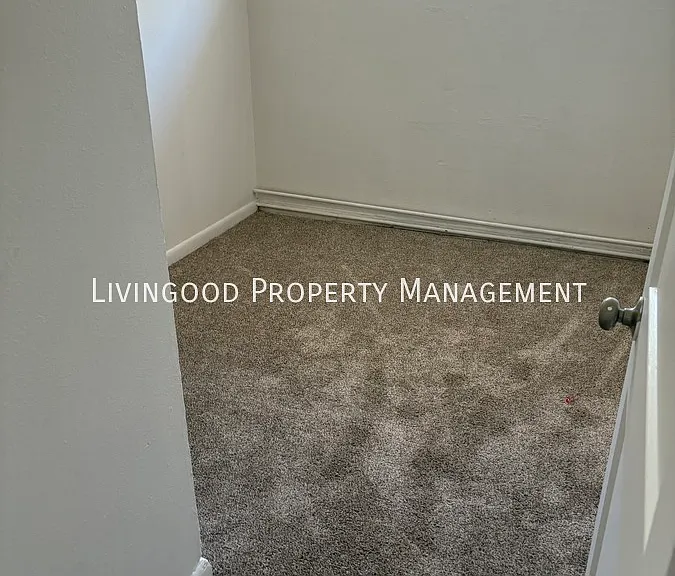 225 E Brookside St #1A — Photo 6