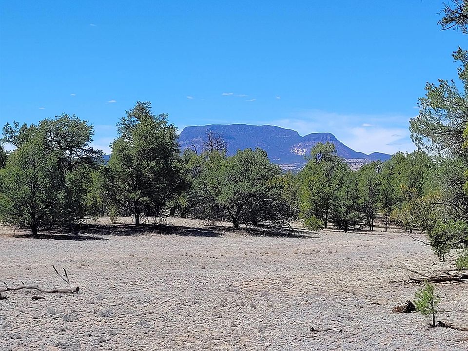1st image of 16 Navajo Way