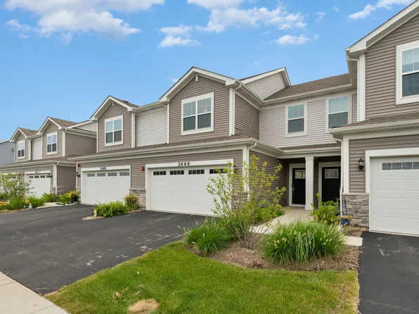 2666 Martini St, Mundelein, IL 60060