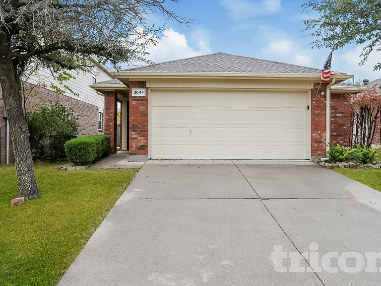 3044 Spotted Owl Dr — Photo 1
