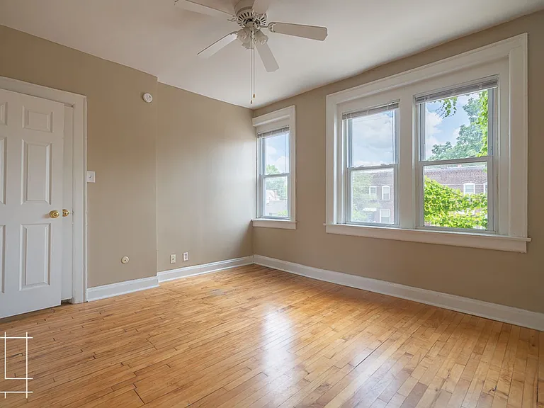 2487 Summit St #2491 — Photo 19