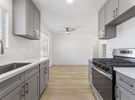 1631 W 224th St