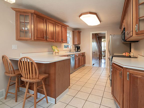 5th image of 151 Honey Ln