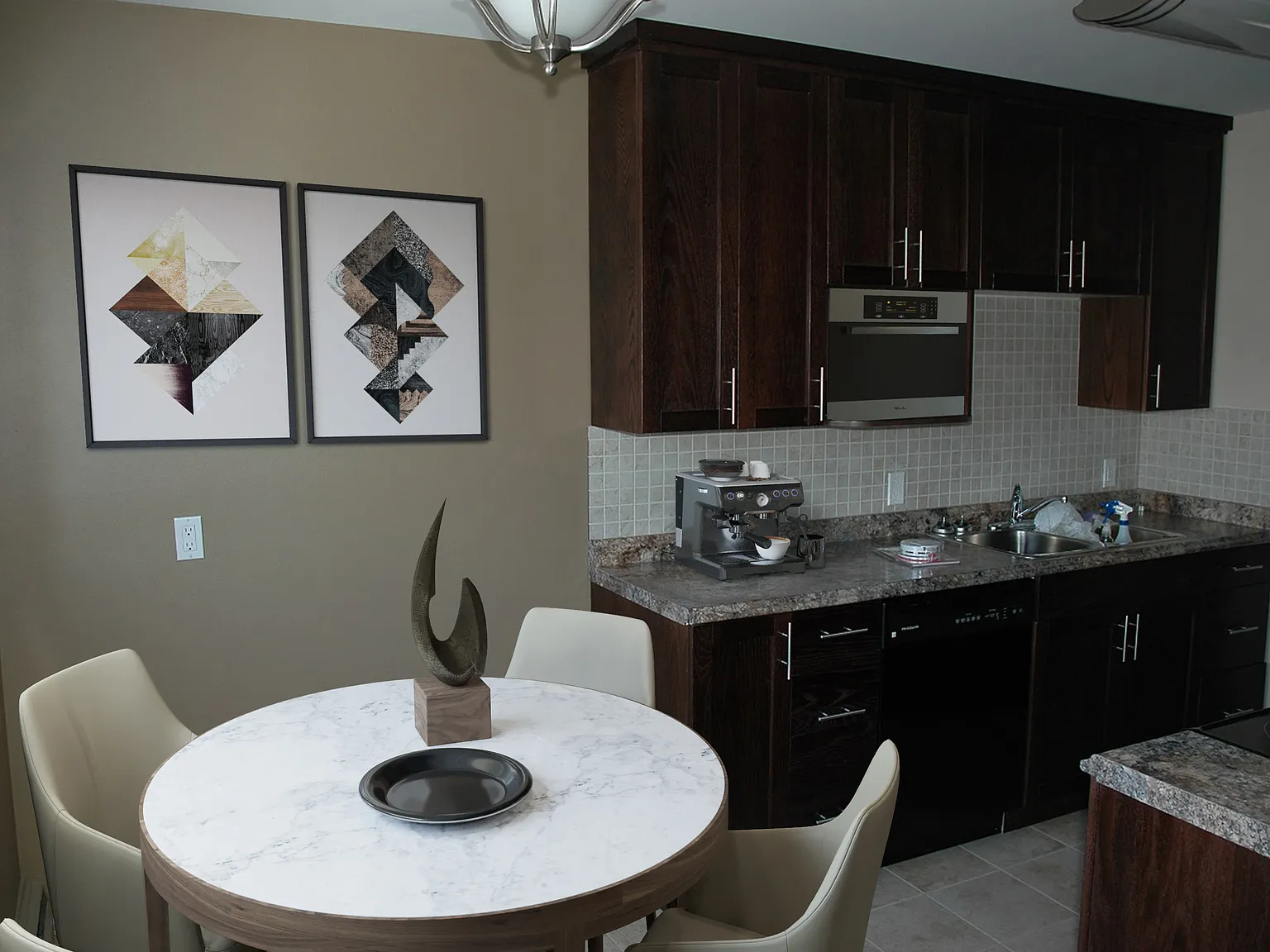 387 Edison Avenue — Photo 2