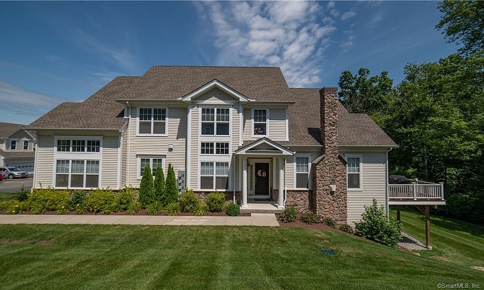 17 Ridgewood Dr Middlebury, CT, 06762 Apartments for Rent Zillow