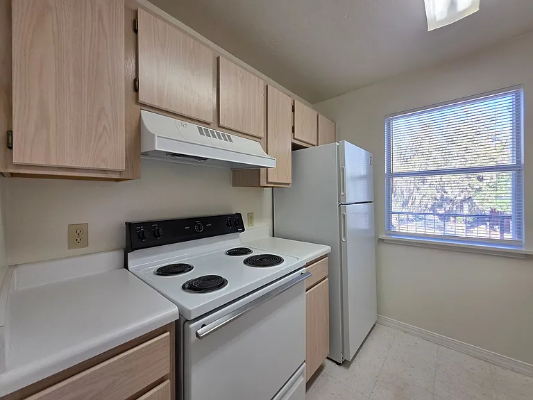 2360 SW Archer Rd #912 — Photo 9
