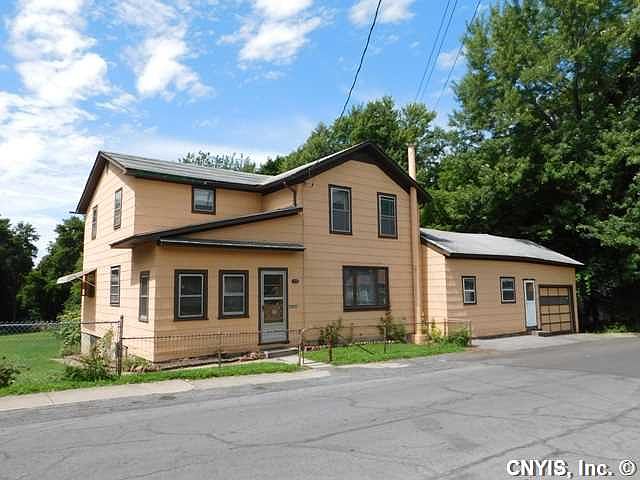 13 Canoga St, Auburn, NY 13021 | Zillow