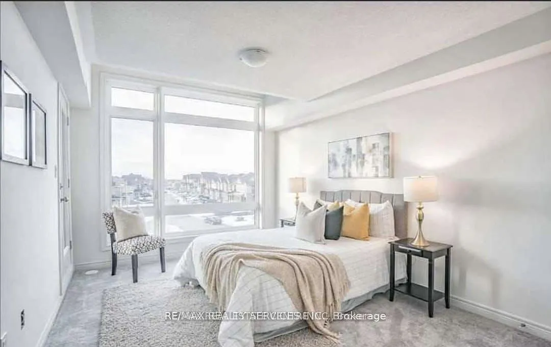 3 bed, $3,000 — Photo 2