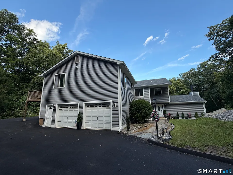8 Cawdor Burn Rd #A