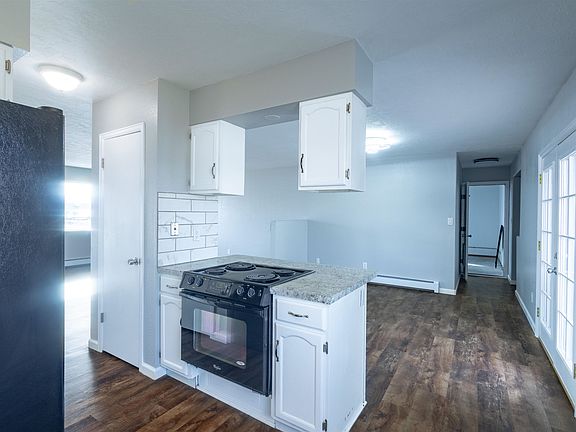 5th image of 3068 Hill Ave