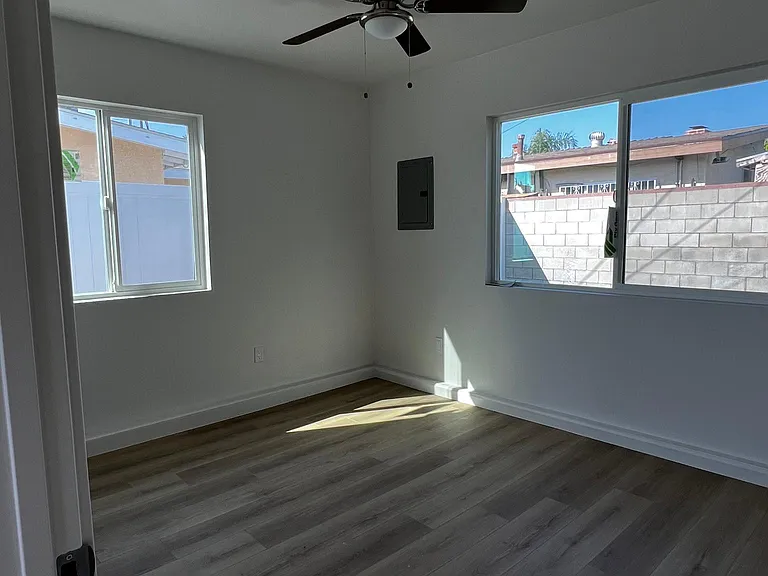 14709 Blackwood St — Photo 11