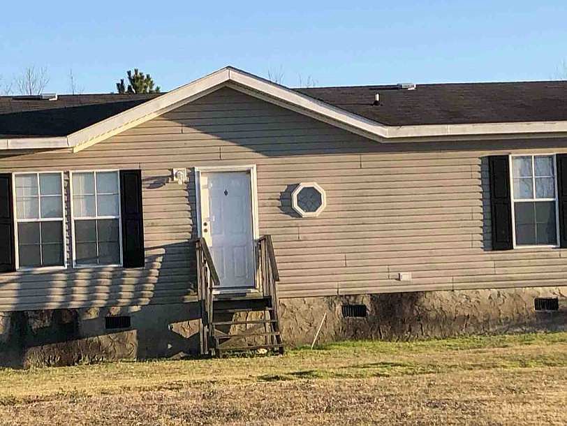 2nd image of 1020 Garden Ct