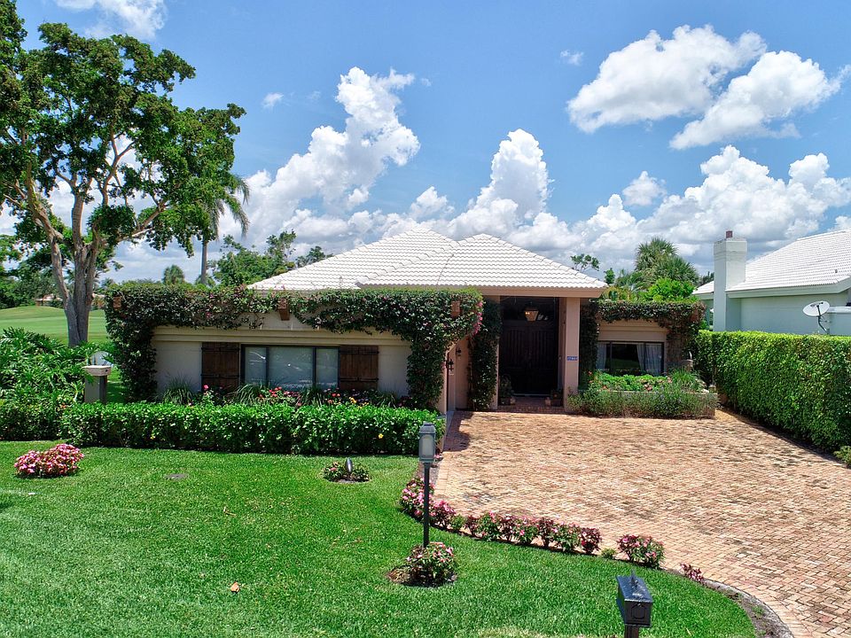 Home For Sale In St Andrews Country Club