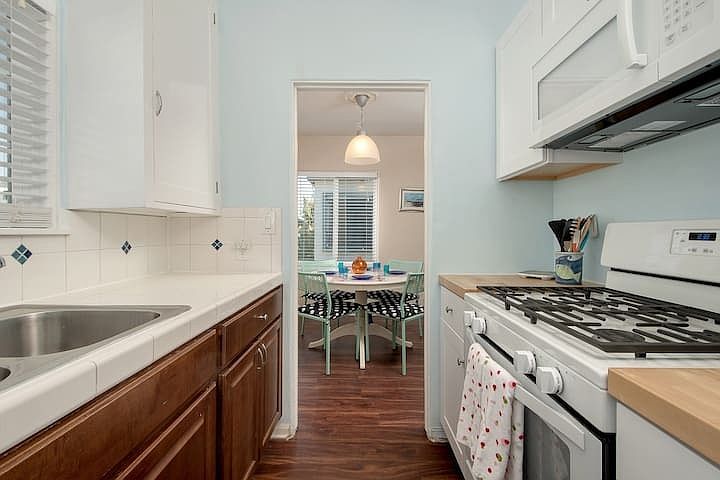 1st image of 717 Whiting Ct #10860795