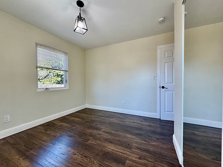 1835 108th Ave #ADU — Photo 15