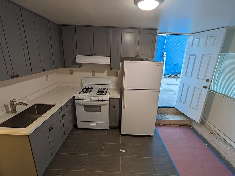 9848 Macarthur Blvd #C — Photo 8