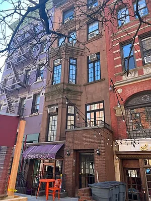 Rented by Compass | media 7