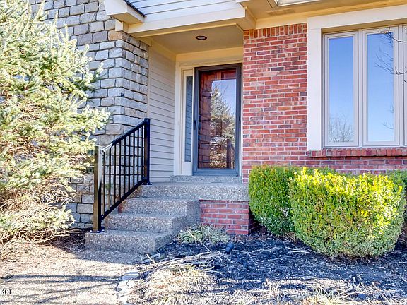 5th image of 5605 Chenoweth Run Rd