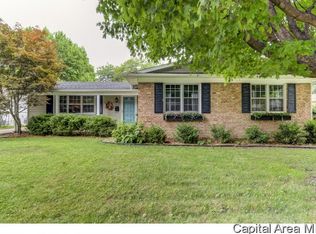 1224 Larchmont Dr, Springfield, IL 62704