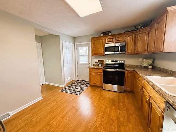4th image of 531 Saginaw St