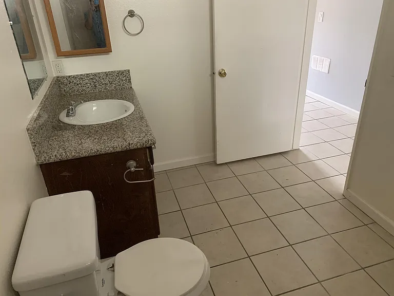 4323 Perlita Ave #8 — Photo 13