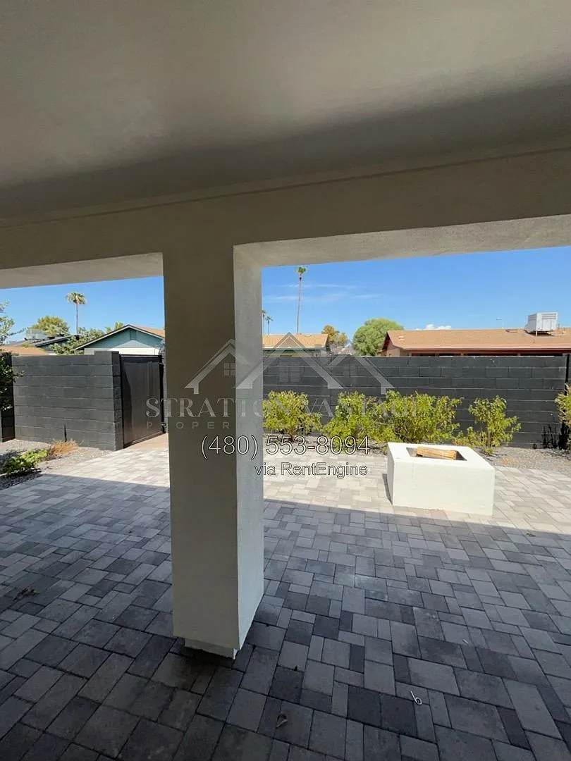 4 bed, 3.0 bath, 1830 sqft, $3,250 — Photo 3