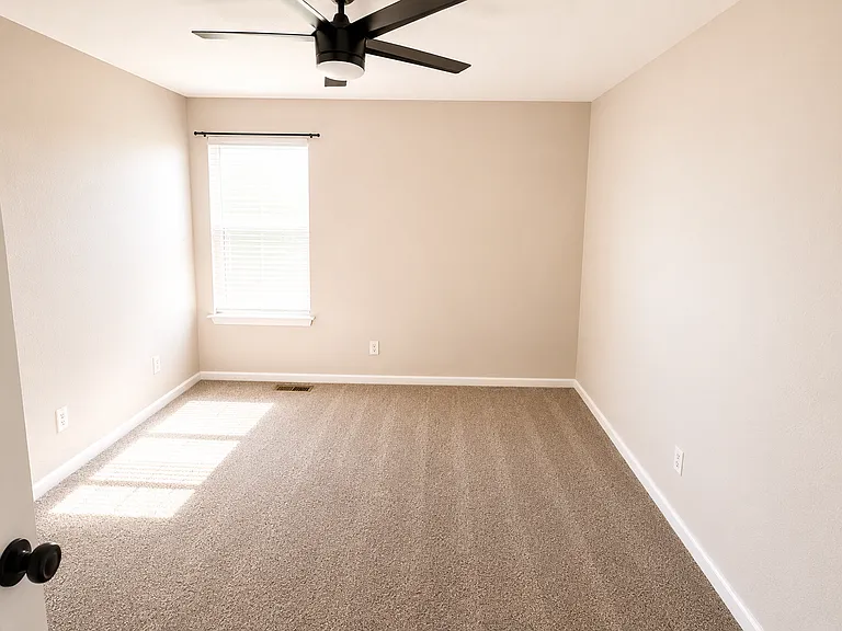 Windsor Townhomes Community — Photo 58