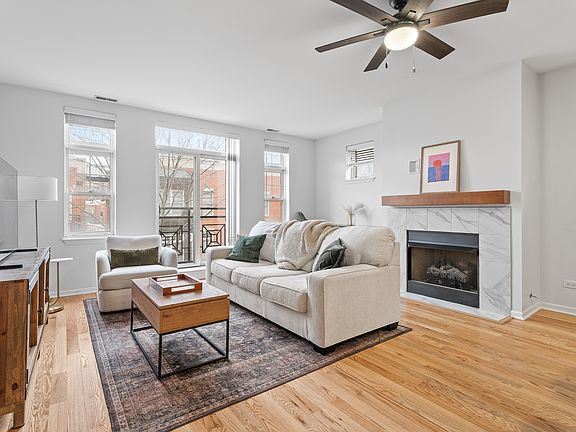 3rd image of 808 W University Ln Unit 3A