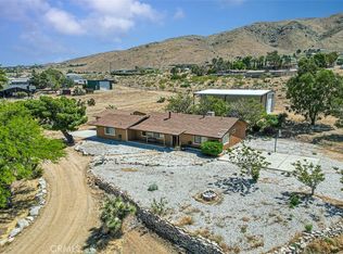 22411 Roundup Way, Apple Valley, CA 92308