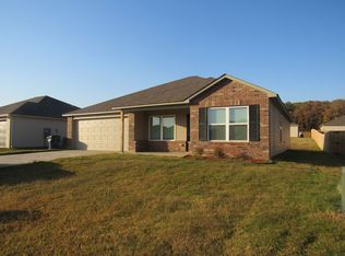 19 Curly Leaf Ln, Conway, AR 72032