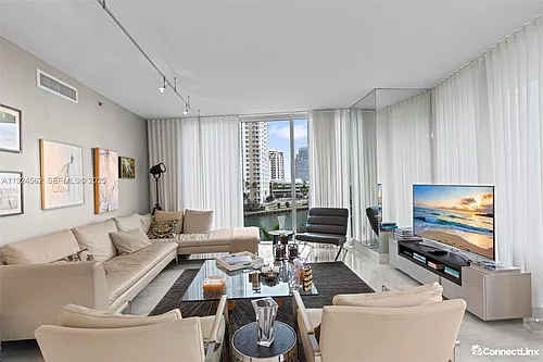 495 Brickell Ave #501 Photo 1