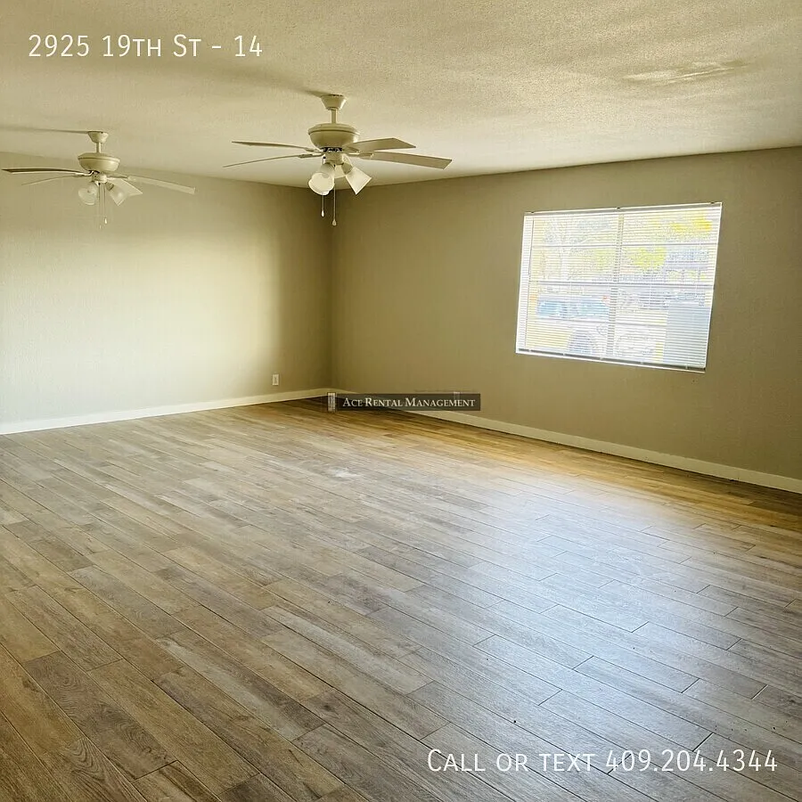 Building Photo - 2925 19th St #14